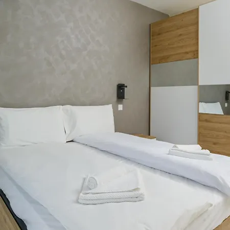 Daire Quaint, Ground Floor 2 Bed 2 Bath - Close To St Julians Swieqi And Sliema Pembroke